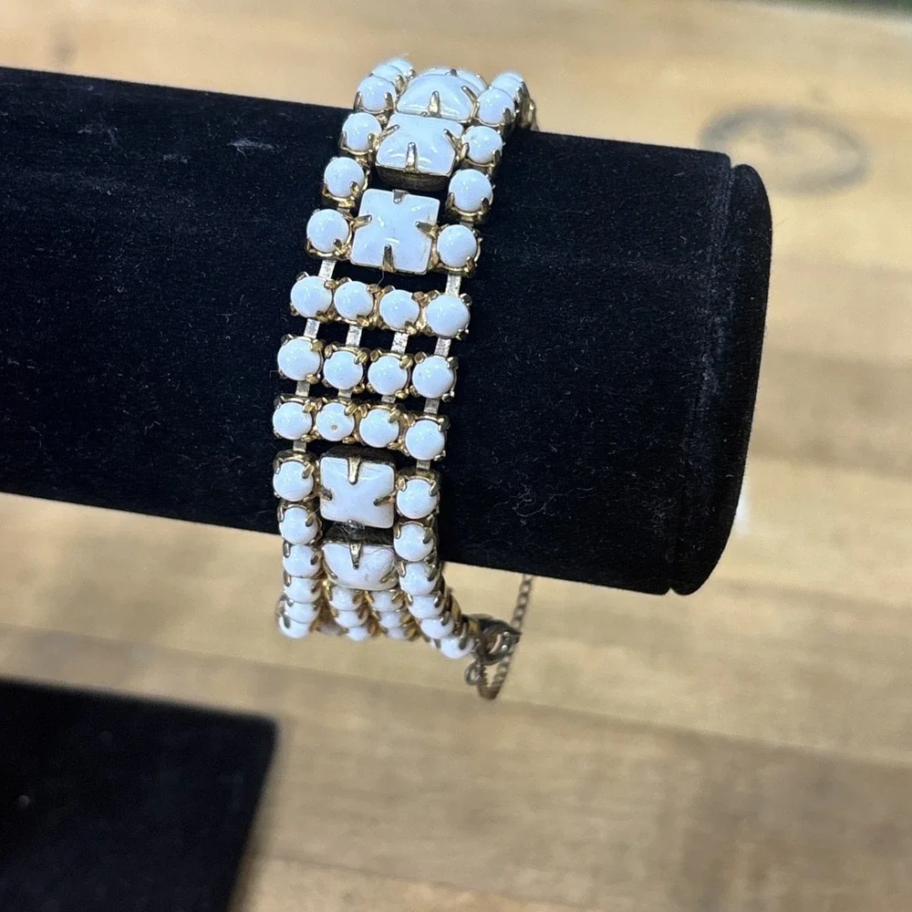 Vintage Kramer Style Milk Glass Bracelet Art Deco White Gold Tone Statement
